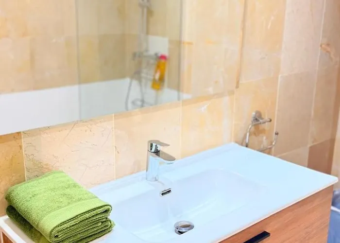 M Mendez Cozy 3br 2bath Appartement *