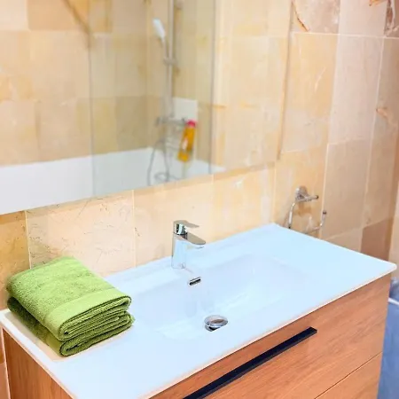 M Mendez Cozy 3br 2bath Appartement *
