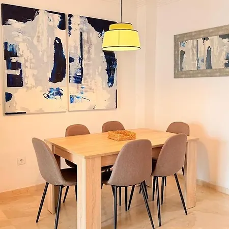 M Mendez Cozy 3br 2bath Appartement *